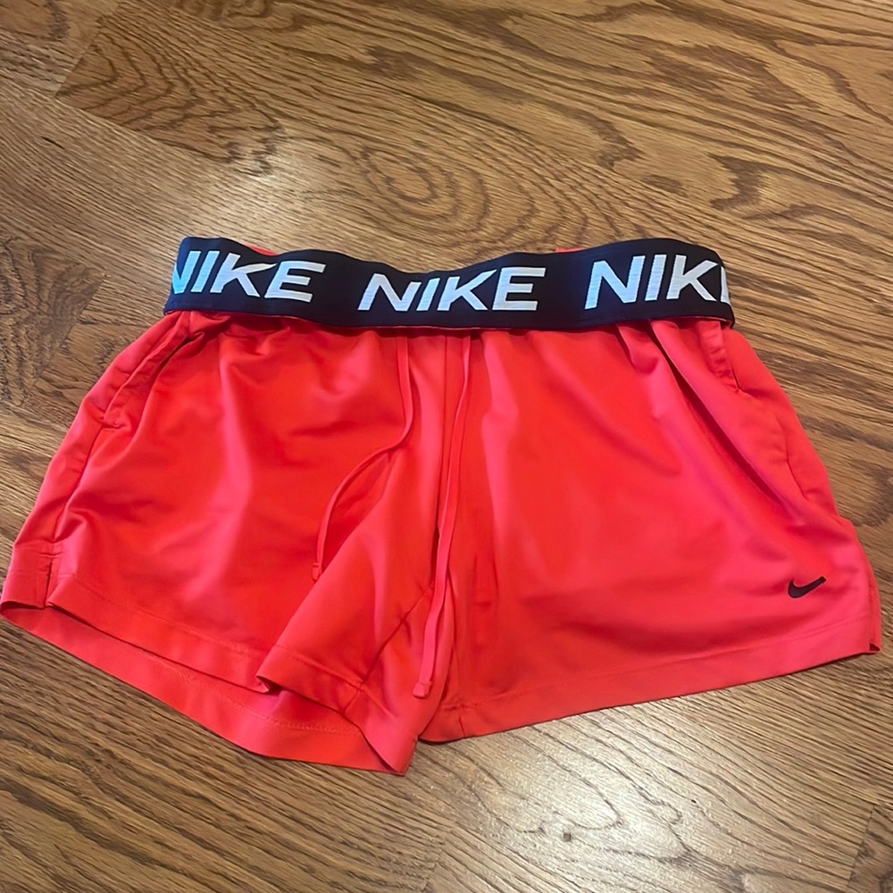 Athletic shorts